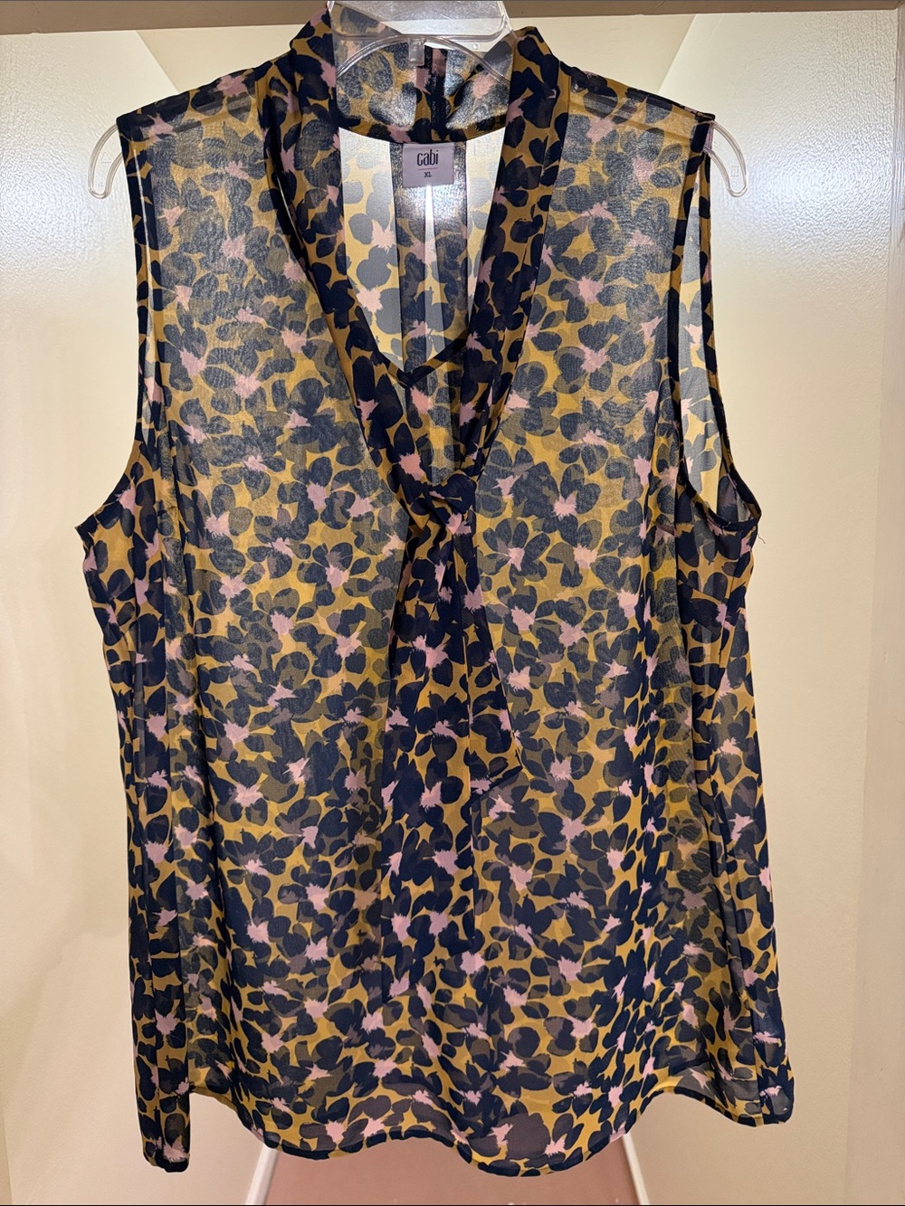 Cabi Gold & Black Floral Tie-Neck Sleeveless Blouse by Cabi Size XL